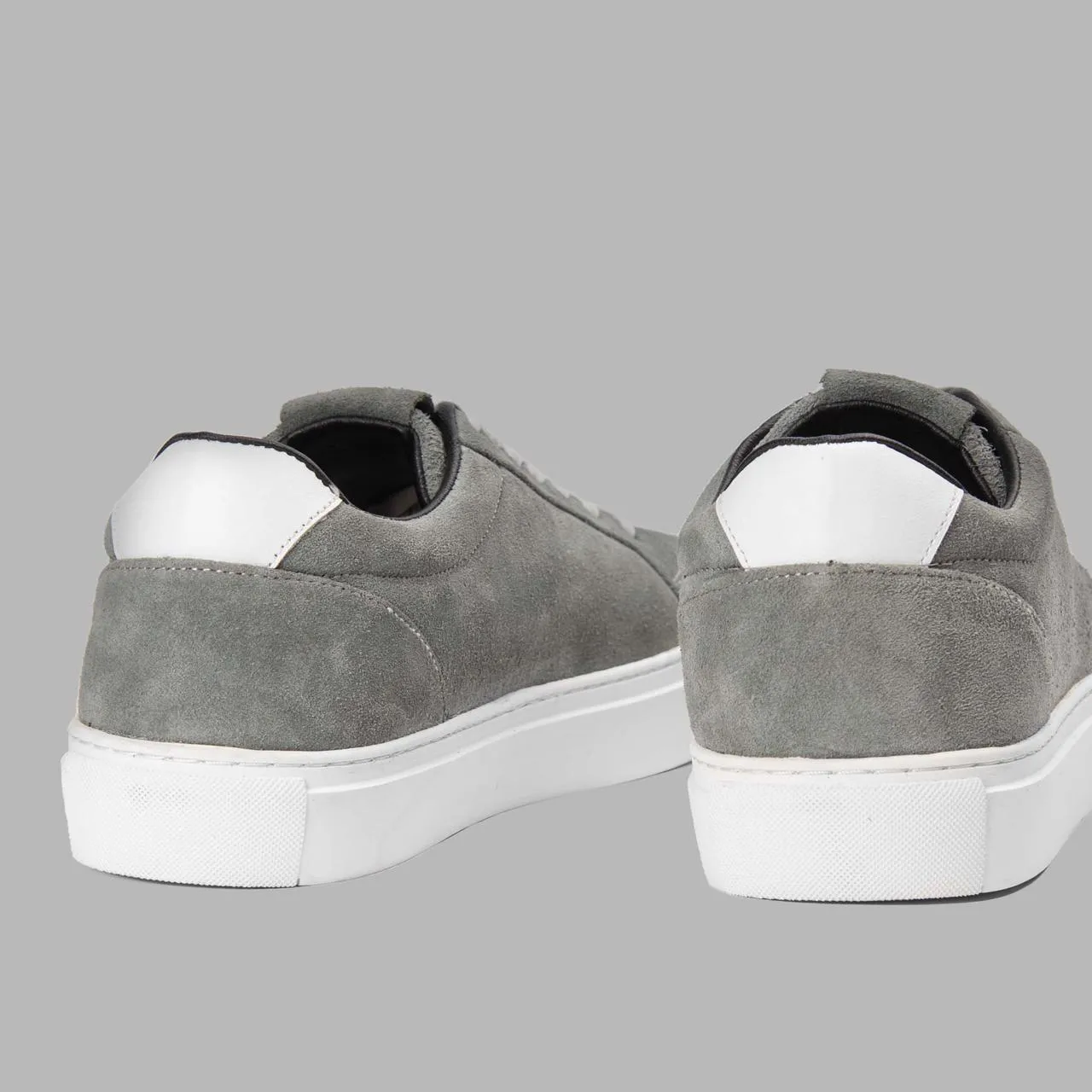 Graysuede | Plain Grey Sneakers