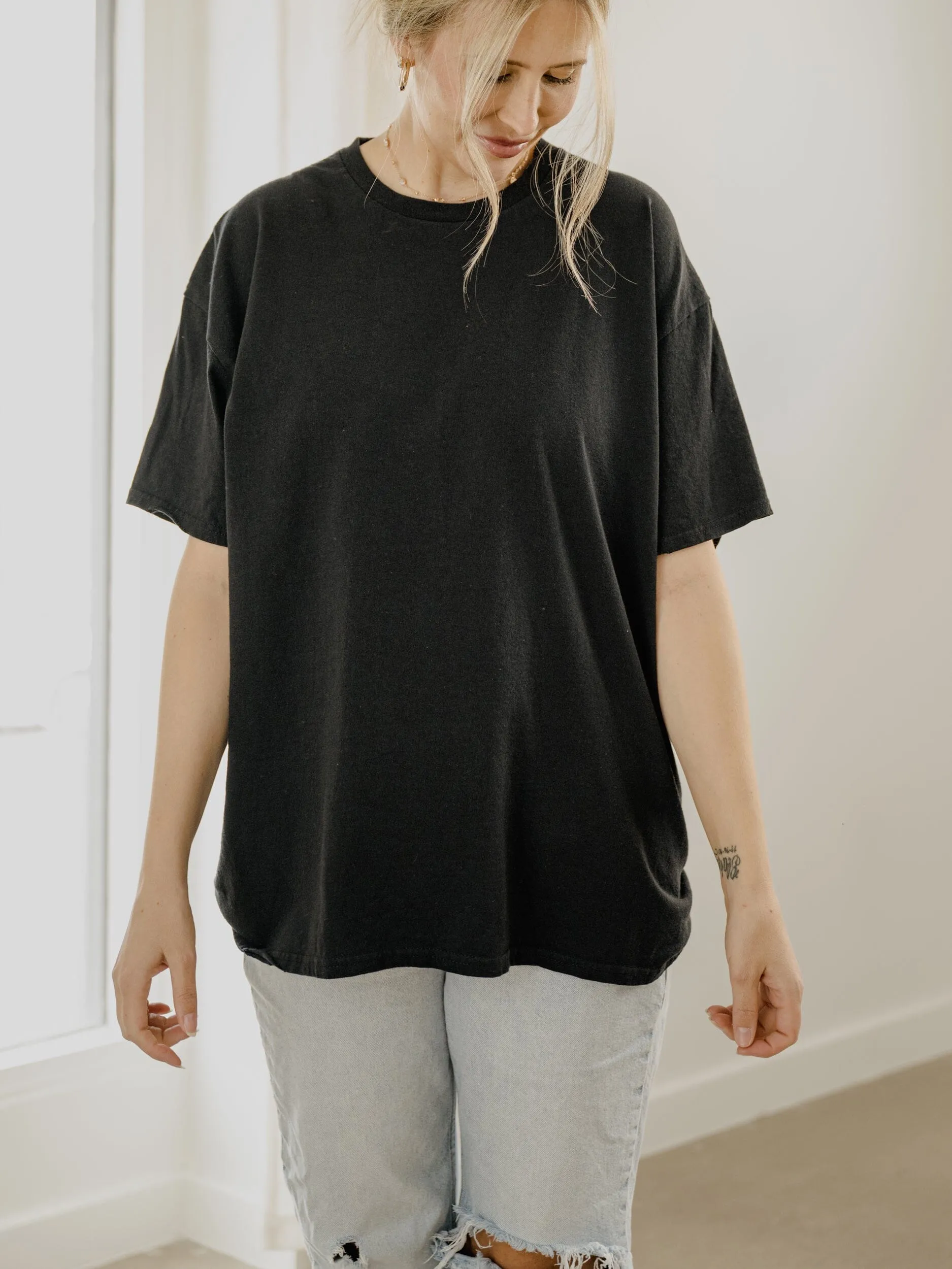 LivyLu Blank Black Thrifted Tee