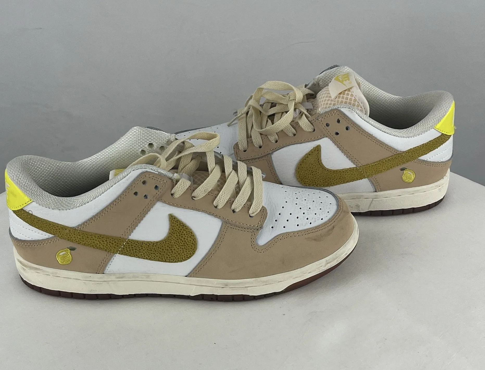 Nike Women's Dunk Low Lemon Drop White/Tan/Yellow Sneakers Size 8