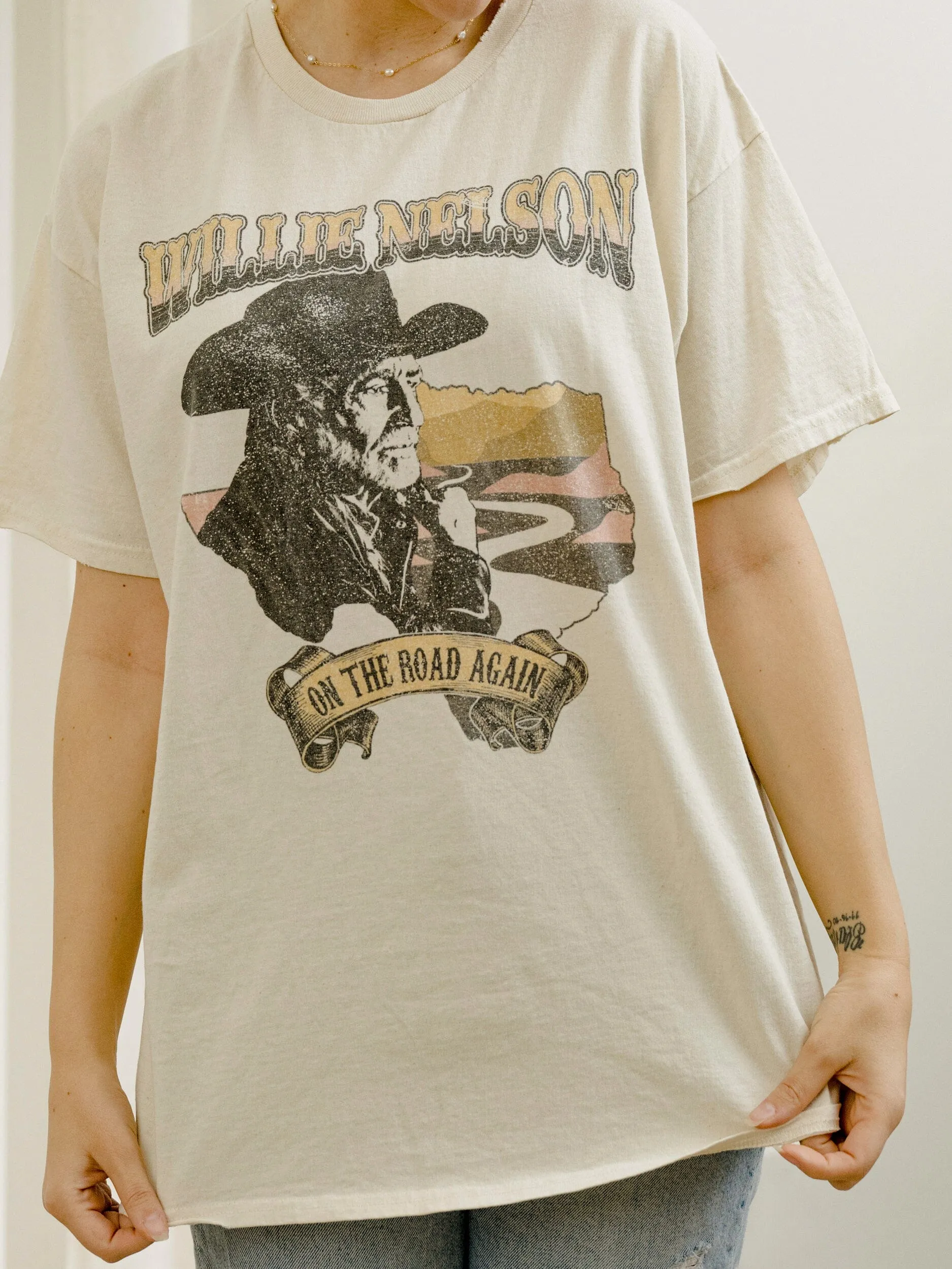 Willie Nelson Desert Texas Off White Thrifted Tee